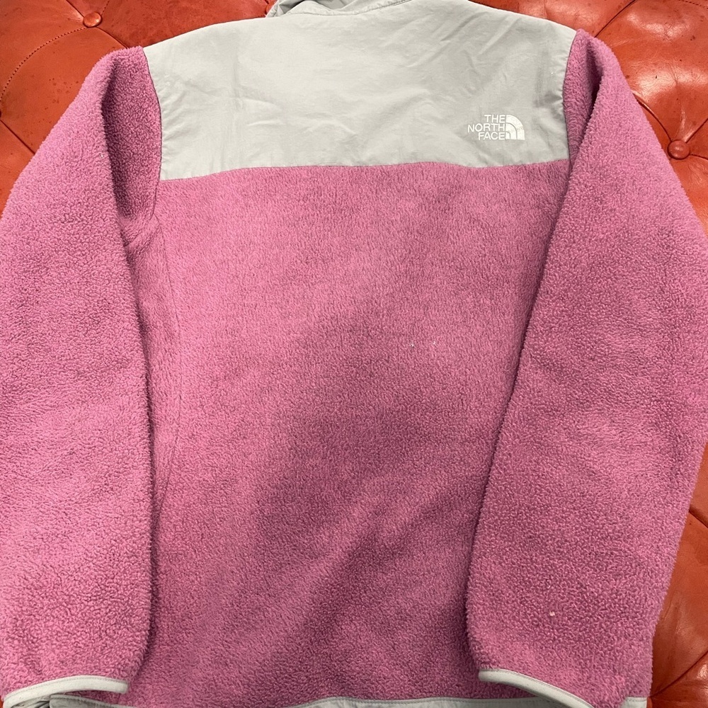 The North Face Pink and Light Gray Sherpa Fleece Jacket - Picture 8 of 9